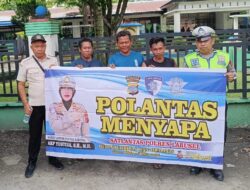 Polantas Menyapa, Satlantas Polres Labusel Ajak Pengendara Utamakan Keselamatan